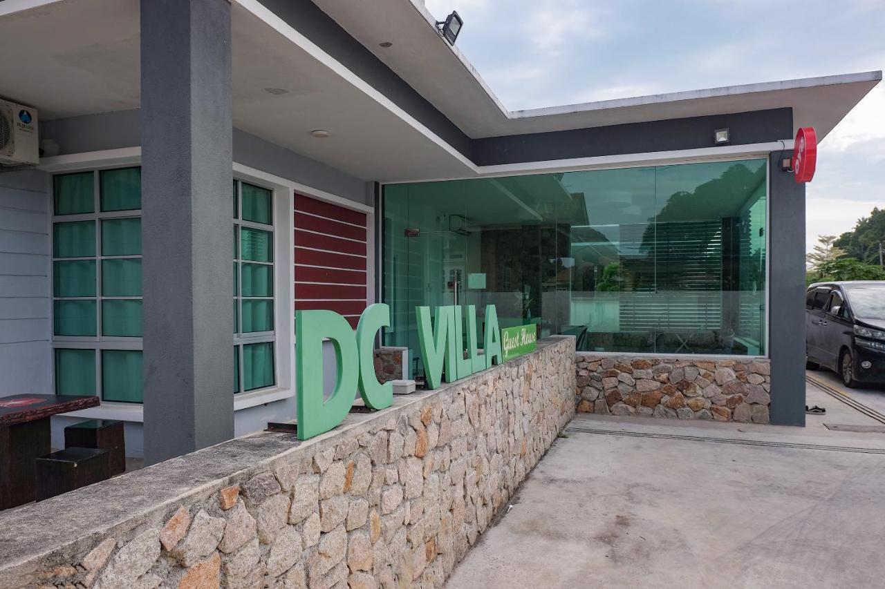 Oyo 90005 Dc Villa Guest House Куала Ромпин Екстериор снимка